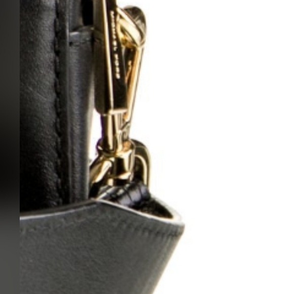 Michael Kors Crossbody Black Leather & Gold Hardware - Picture 5 of 7